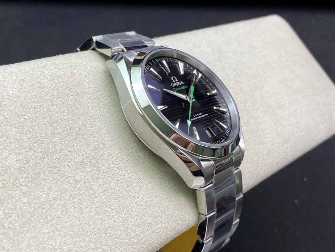 CBD Factory Omega Seamaster Aqua Terra 150M 41mm Black Horizontal Teak Dial Green Seconds Hand Stainless Steel Bracelet (231.10.42.21.01.004) 1:1 Super Clone – DD8900 Movement Bright 235